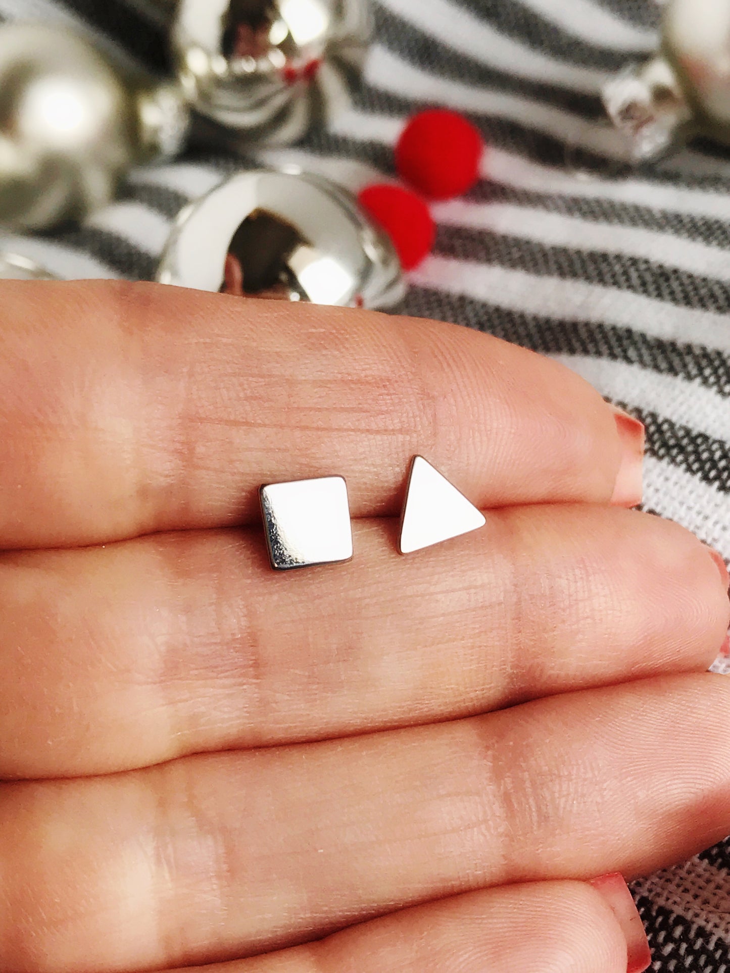 Silver minimalist earrings